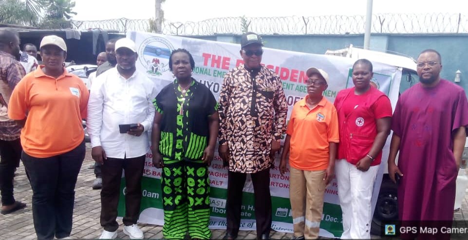 A’Ibom: NEMA distributes relief materials to erosion, flood victims
