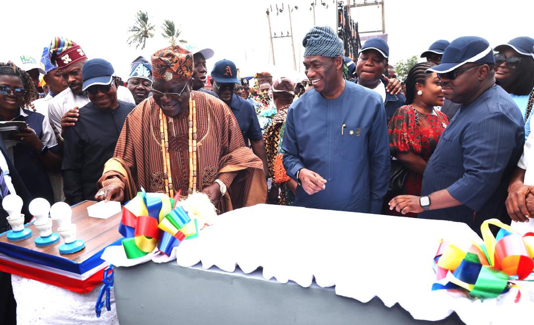 Sanwo-Olu inaugurates Power Projects in Badagry border communities